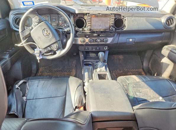 3TYCZ5AN2PT139794 2023 TOYOTA TACOMA Серый Вид панели приборов