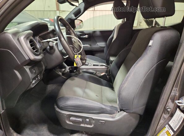 3TYCZ5AN4MT051048 2021 TOYOTA TACOMA Gray წინა სალონის ხედი
