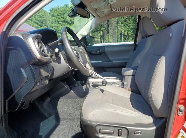 3TYCZ5AN5LT005260 2020 TOYOTA TACOMA Красный Вид салона спереди