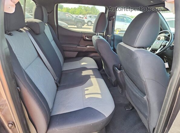 3TYCZ5AN6MT034803 2021 TOYOTA TACOMA Gray Vista de los asientos traseros