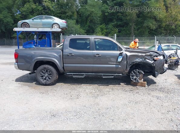3TYCZ5AN7MT024765 2021 TOYOTA TACOMA Gray Widok wnętrza z tyłu