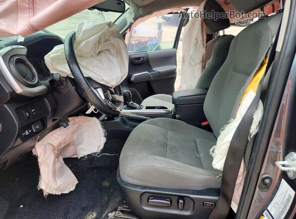 3TYDZ5BN0MT004831 2021 TOYOTA TACOMA Gray Front interior view