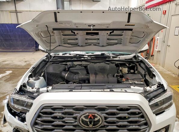 3TYDZ5BN2MT001266 2021 TOYOTA TACOMA White უკანა სალონის ხედი