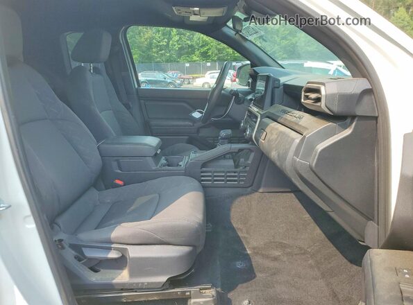 3TYJDAHN2RT010655 2024 TOYOTA TACOMA White Rear seats view