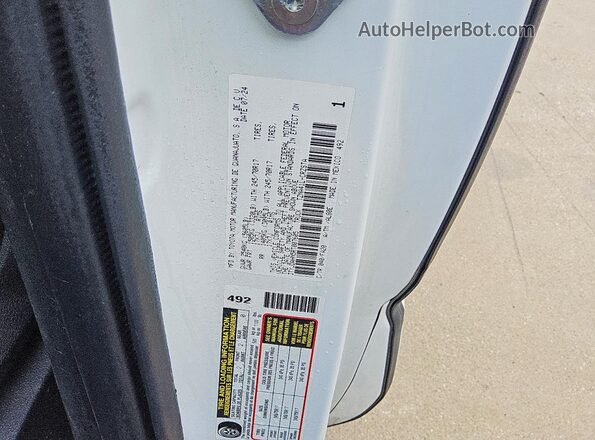 3TYJDAHN5RT007605 2024 TOYOTA TACOMA White Շարժիչի բաժամունքի տեսք