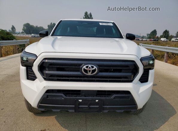 3TYJDAHN6RT002946 2024 TOYOTA TACOMA White Widok z przodu