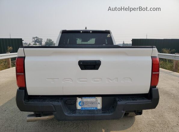 3TYJDAHN6RT002946 2024 TOYOTA TACOMA White Widok wnętrza 360 stopni