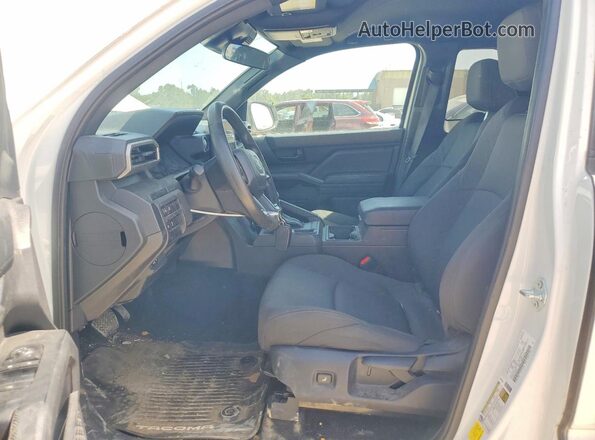 3TYJDAHN6ST018831 2025 TOYOTA TACOMA White წინა სალონის ხედი