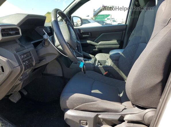 3TYJDAHN9ST024655 2025 TOYOTA TACOMA White Front interior view