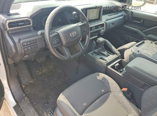 3TYJDAHN9TT048794 2026 TOYOTA TACOMA Белый Вид панели приборов