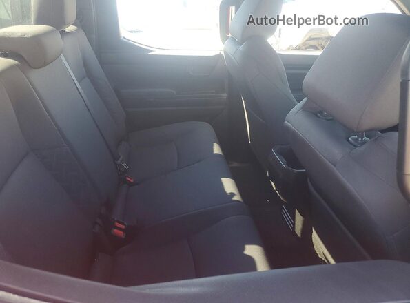 3TYKB5FN2TT037253 2026 TOYOTA TACOMA Red Հետևի նստատեղերի տեսք