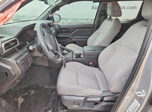 3TYKB5FN4ST029900 2025 TOYOTA TACOMA Silver წინა სალონის ხედი