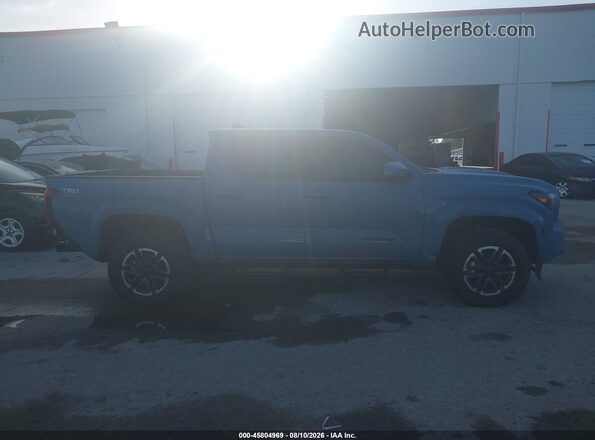 3TYKB5FN7TT038043 2026 TOYOTA TACOMA Blue Vista interior de 360 grados