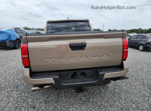 3TYKB5FN8TT032798 2026 TOYOTA TACOMA Tan Вид ззаду