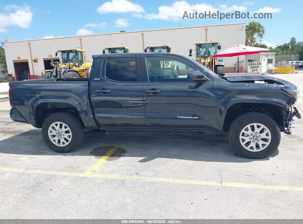 3TYKB5FNXTT035881 2026 TOYOTA TACOMA Gray Vista interior trasera