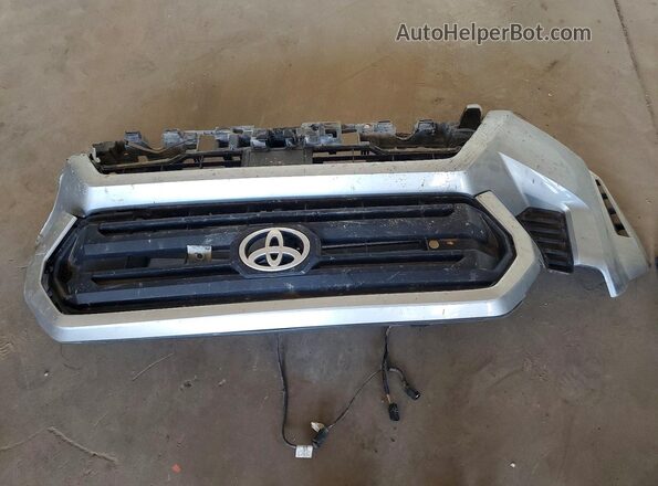 3TYKD5HN9RT000104 2024 TOYOTA TACOMA Silver Շարժիչի բաժամունքի տեսք