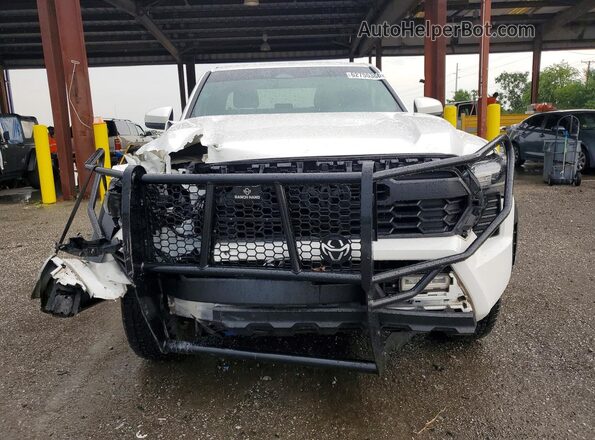 3TYLB5JN1RT013045 2024 TOYOTA TACOMA White Widok z przodu