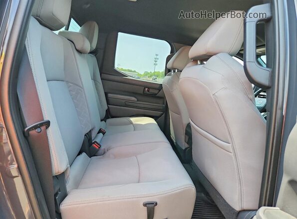 3TYLB5JN4RT035766 2024 TOYOTA TACOMA Серый Вид задних сидений