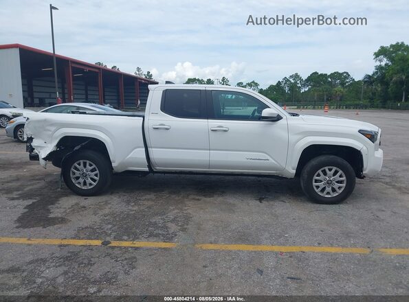3TYLB5JN6RT021478 2024 TOYOTA TACOMA White სალონის 360-გრადუსიანი ხედი