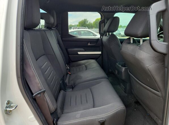 3TYLB5JN7RT013745 2024 TOYOTA TACOMA White Rear seats view