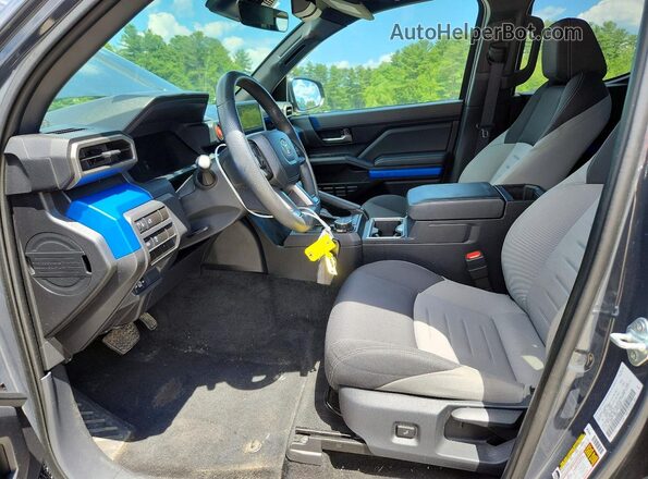 3TYLB5JN8RT003631 2024 TOYOTA TACOMA Серый Вид салона спереди