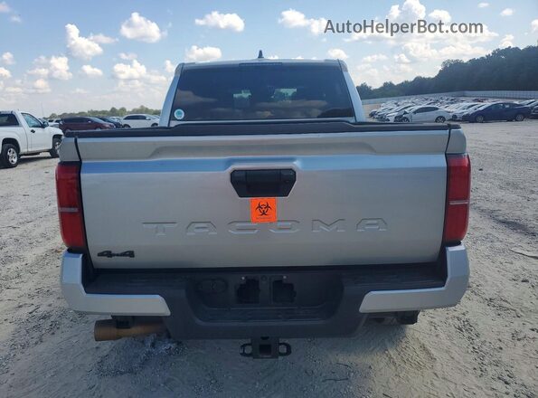 3TYLB5JN8RT023300 2024 TOYOTA TACOMA Silver Vista trasera