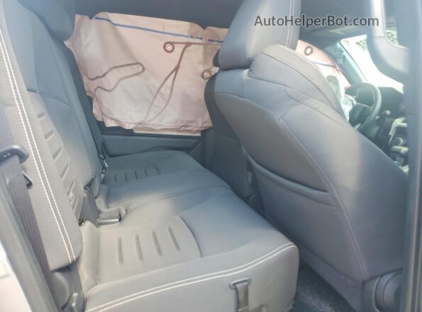 3TYLB5JN8RT023300 2024 TOYOTA TACOMA Silver Vista de los asientos traseros