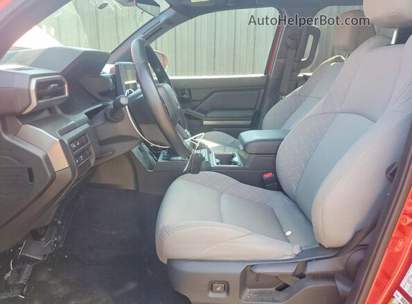 3TYLB5JN8ST078870 2025 TOYOTA TACOMA Red Вид салону спереду