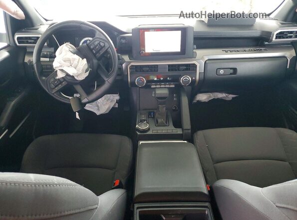 3TYLB5JN8ST106067 2025 TOYOTA TACOMA Silver Вид панелі приладів