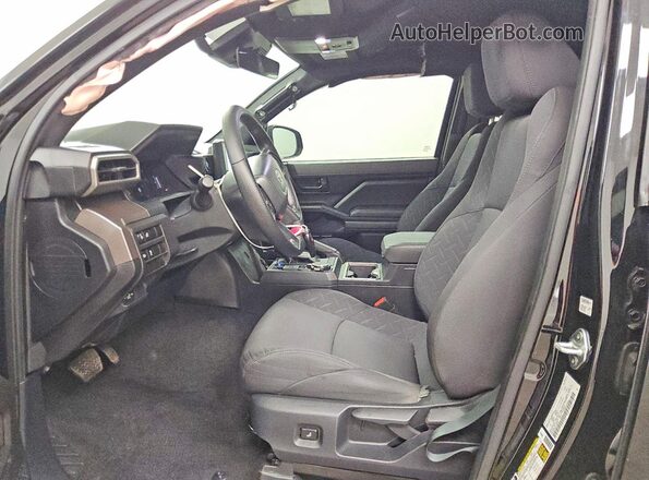 3TYLB5JN9RT040378 2024 TOYOTA TACOMA Black Front interior view