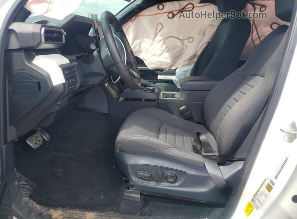 3TYLB5JNXRT051132 2024 TOYOTA TACOMA White Widok wnętrza z przodu