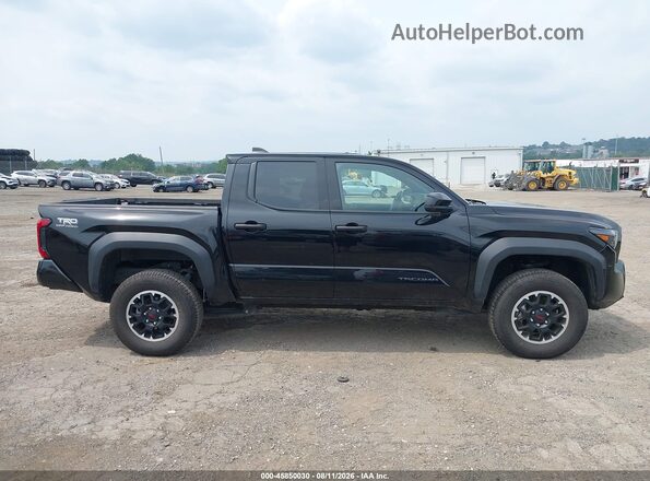 3TYLB5JNXST068633 2025 TOYOTA TACOMA Black Vista interior trasera