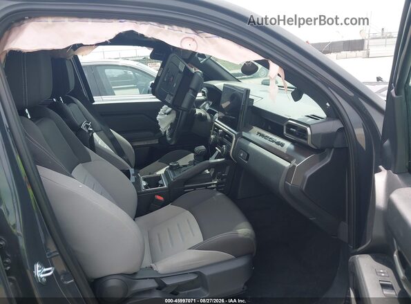 3TYLC5LN2ST033160 2025 TOYOTA TACOMA HYBRID Серый Вид салона спереди
