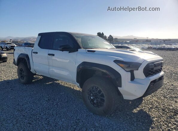 3TYLC5LN5RT008747 2024 TOYOTA TACOMA White Передня права чверть