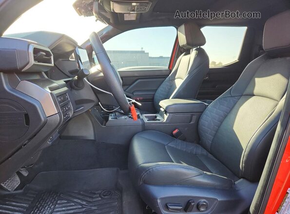 3TYLC5LN9RT006757 2024 TOYOTA TACOMA Orange Front interior view