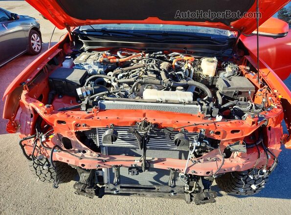3TYLC5LN9RT006757 2024 TOYOTA TACOMA Orange Rear interior view