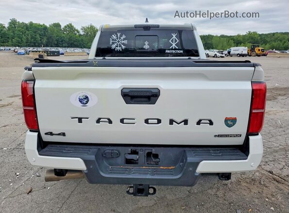3TYLC5LNXST016008 2025 TOYOTA TACOMA Белый Вид сзади