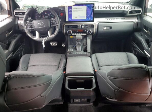 3TYLC5LNXST016008 2025 TOYOTA TACOMA Белый Вид панели приборов