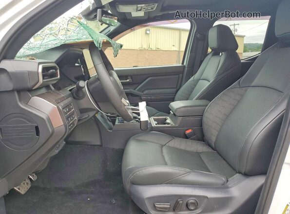 3TYLC5LNXST016008 2025 TOYOTA TACOMA Белый Вид салона спереди