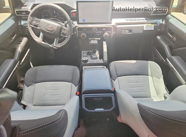 3TYLC5LNXTT066473 2026 TOYOTA TACOMA Gray Widok deski rozdzielczej