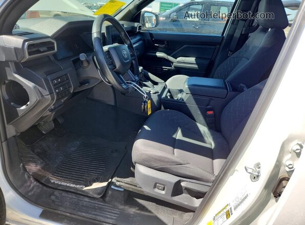 3TYLD5KN6ST021639 2025 TOYOTA TACOMA White Front interior view