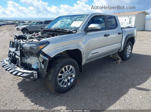 3TYLE5JN7RT025238 2024 TOYOTA TACOMA Silver Vista tres cuartos delantera izquierda