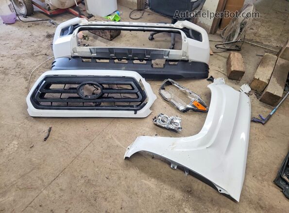 3TYRX5GN0MT008043 2021 TOYOTA TACOMA White Вид підкапотного простору