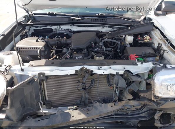 3TYRX5GN4NT054945 2022 TOYOTA TACOMA White Հետևի տեսք
