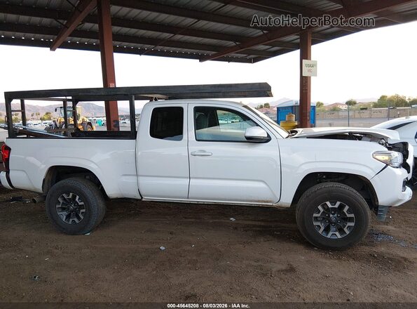 3TYRZ5CN4PT037291 2023 TOYOTA TACOMA White Vista interior trasera