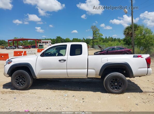 3TYRZ5CN5NT020593 2022 TOYOTA TACOMA White Սալոնի 360 աստիճան տեսք