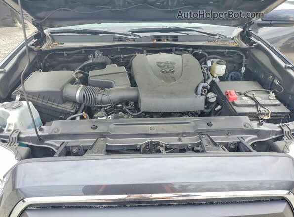 3TYSZ5AN3NT084765 2022 TOYOTA TACOMA Charcoal Rear interior view