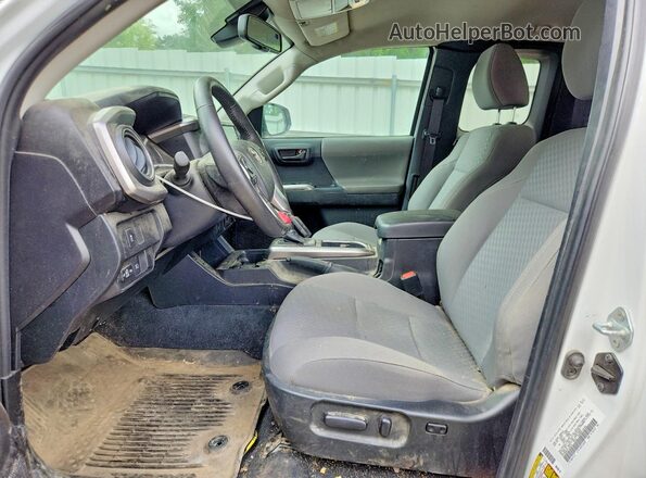 3TYSZ5AN4PT130610 2023 TOYOTA TACOMA White Front interior view