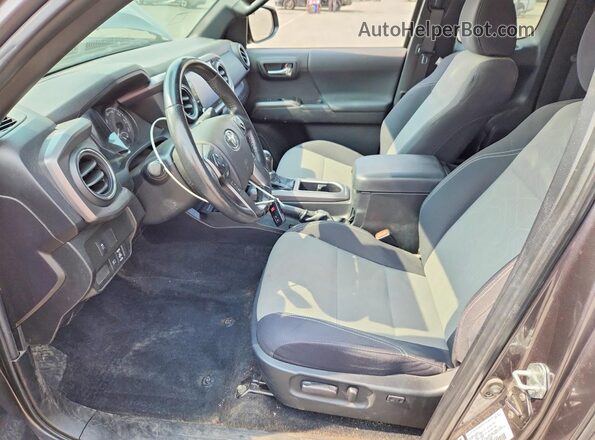 3TYSZ5AN5NT077414 2022 TOYOTA TACOMA Gray Вид салону спереду