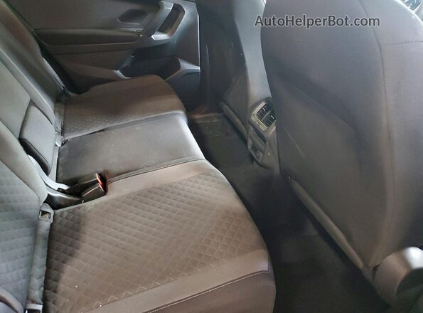 3VV0B7AX0JM108231 2018 VOLKSWAGEN TIGUAN Burgundy Вид задньої частини салону